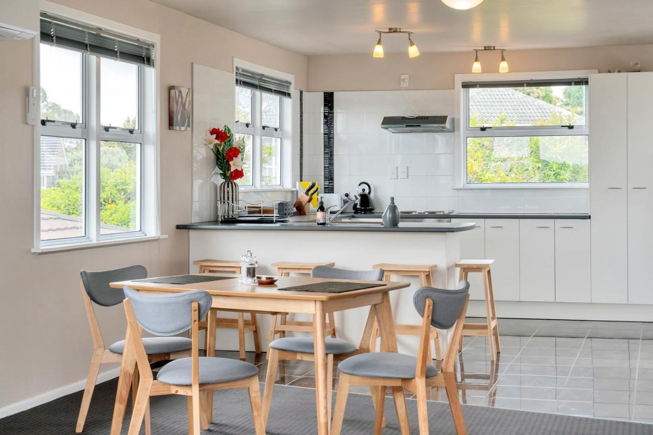 Fabulous Three Bedroom Home In Pakuranga Auckland Kültér fotó